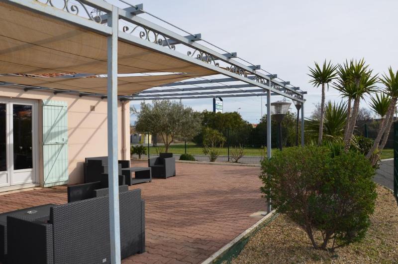 Brit Hotel Plaisance A9/A61 Narbonne Ngoại thất bức ảnh