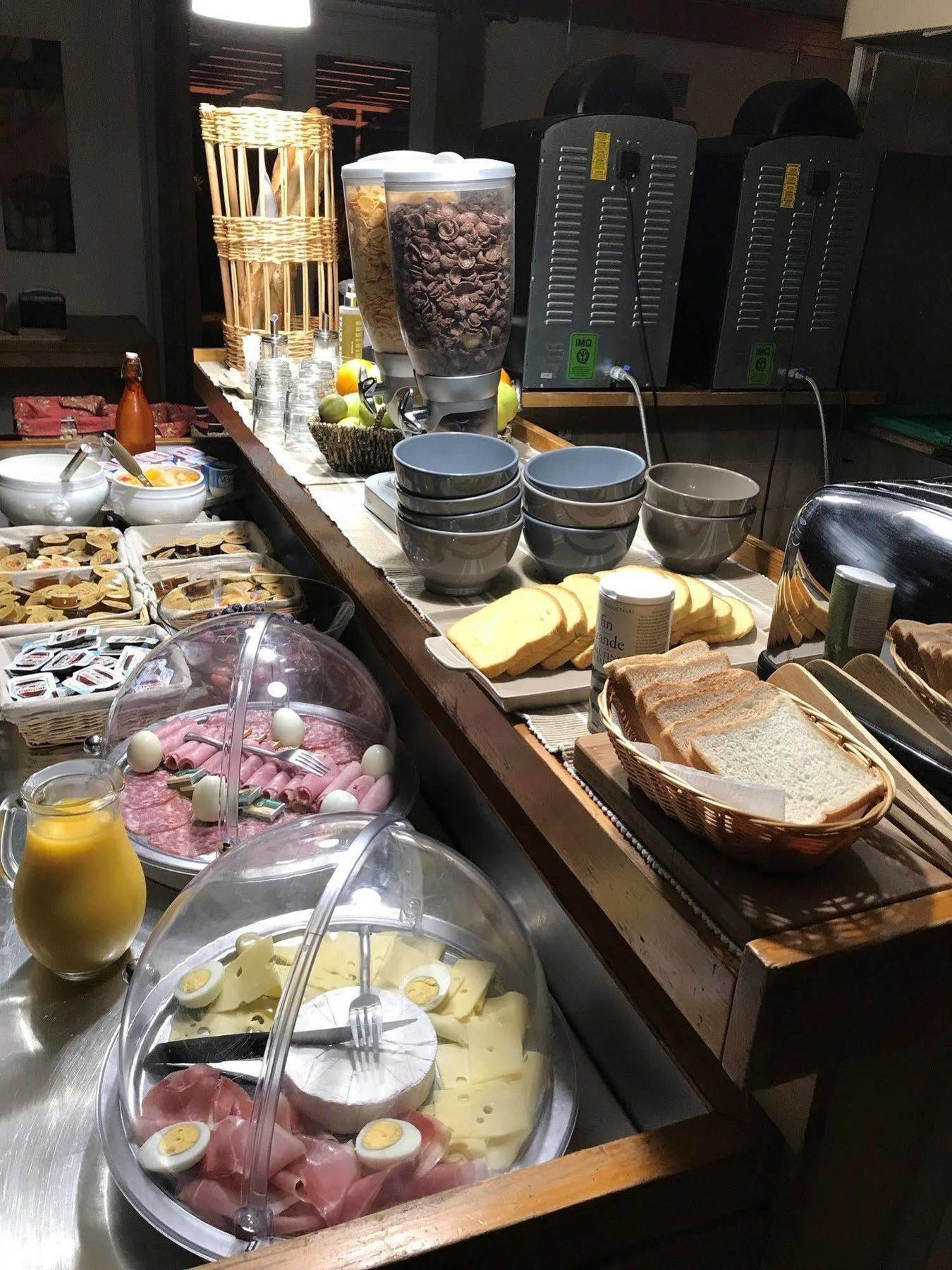 Brit Hotel Plaisance A9/A61 Narbonne Ngoại thất bức ảnh